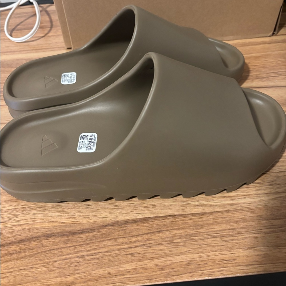 Size 13 Adidas Yeezy Earth  Brown Slide Sandals